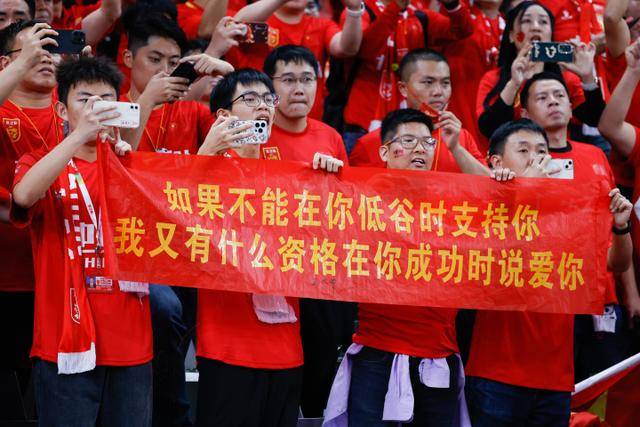 勒沃库森冲不败3冠王 或一球小胜复仇亚特兰大